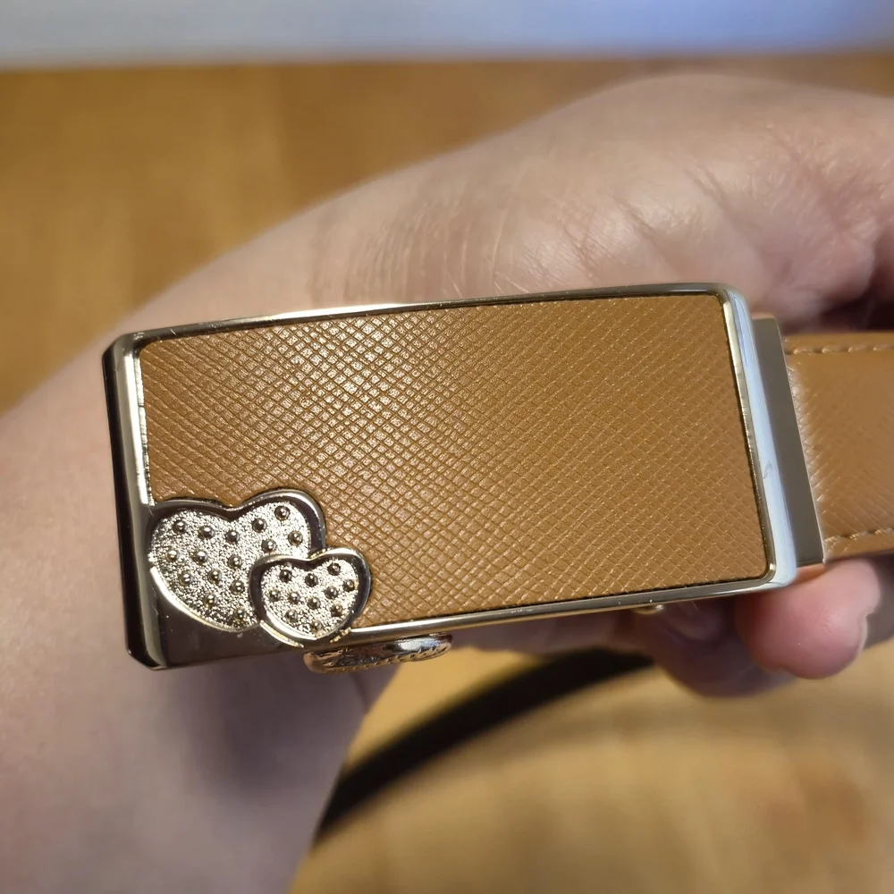 Elegant Tan Belt with Gold Buckle‎